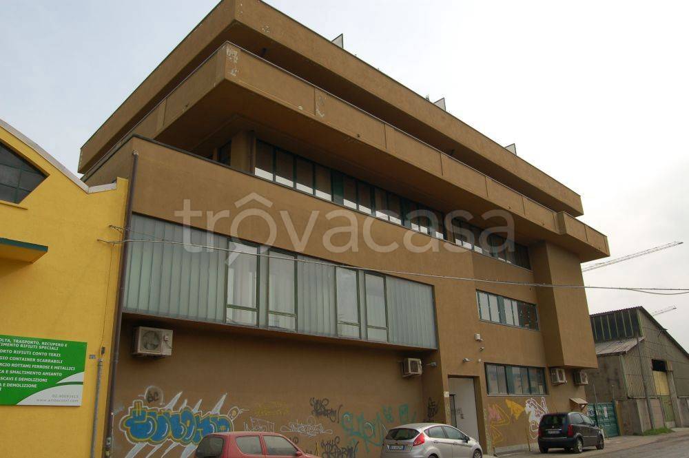 appartamento in affitto a Milano in zona Vigentino