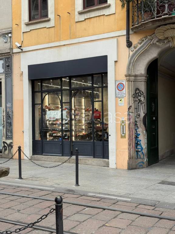 negozio in affitto a Milano in zona Porta Ticinese