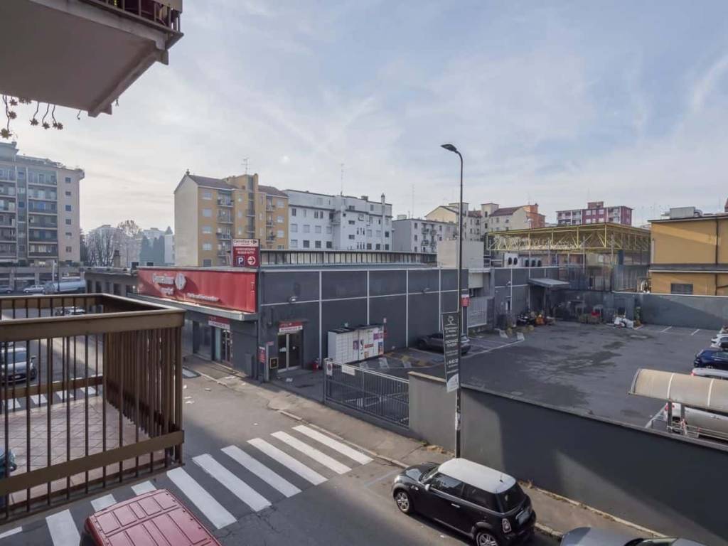 appartamento in affitto a Milano in zona Piazzale Lodi