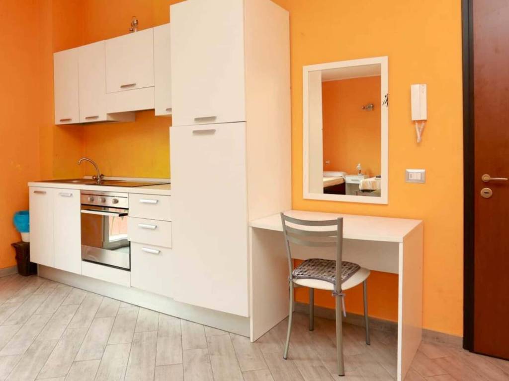 appartamento in affitto a Milano in zona Famagosta