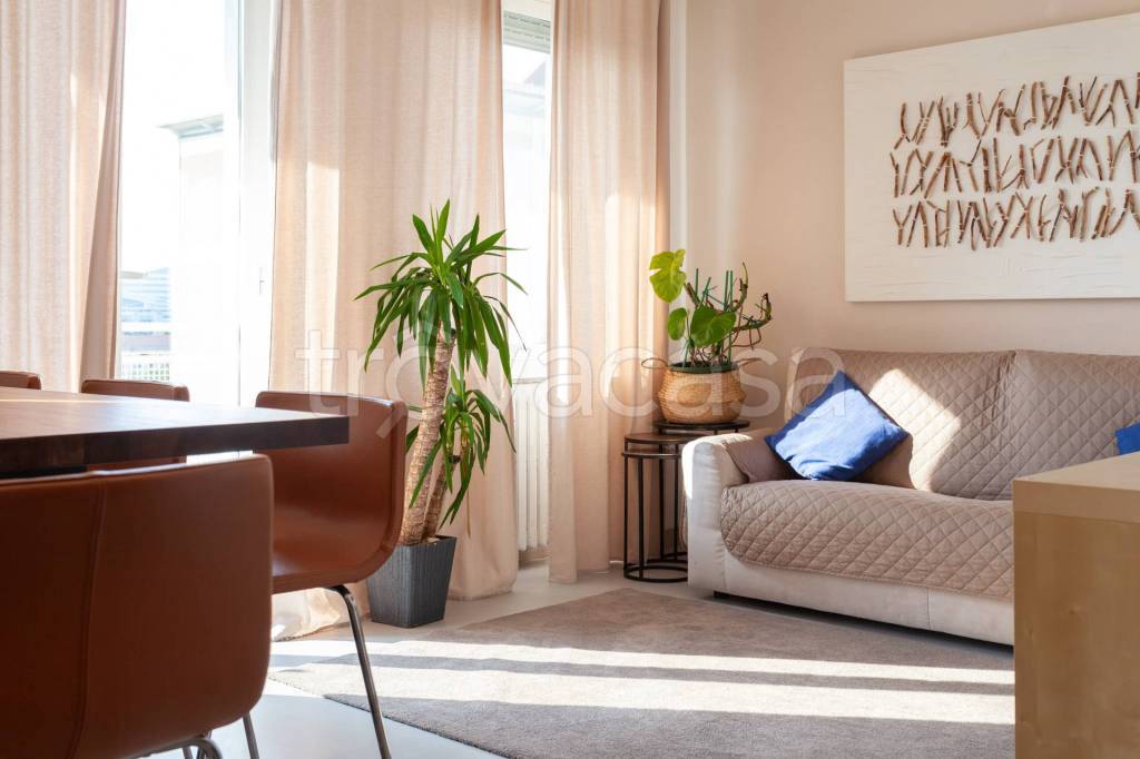 appartamento in affitto a Milano in zona Sempione