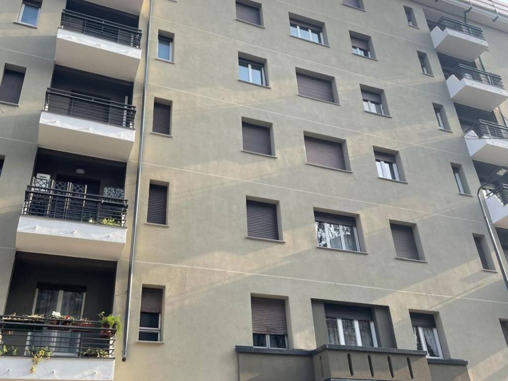 negozio in affitto a Milano