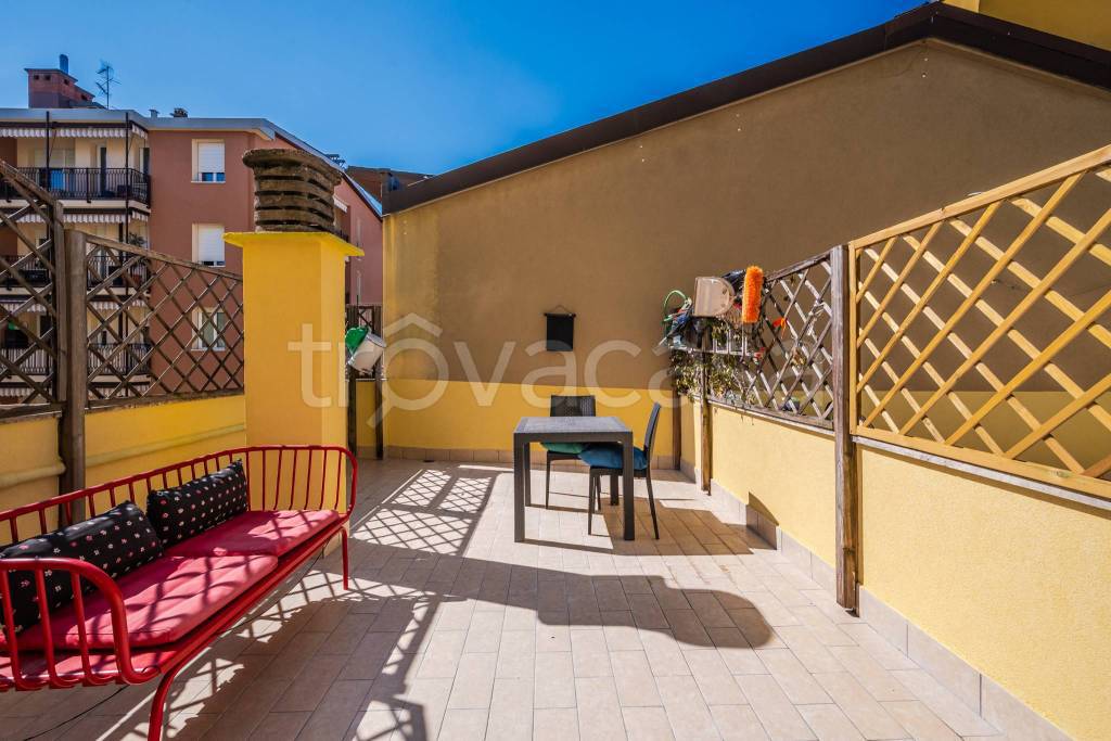 appartamento in affitto a Milano in zona Dergano