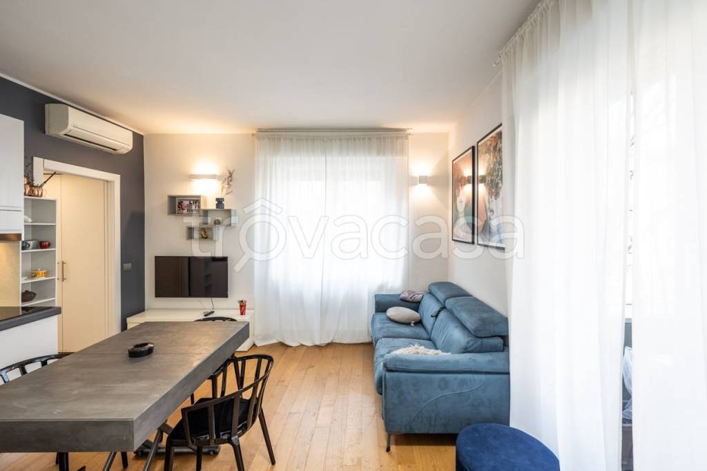 appartamento in affitto a Milano in zona Città Studi