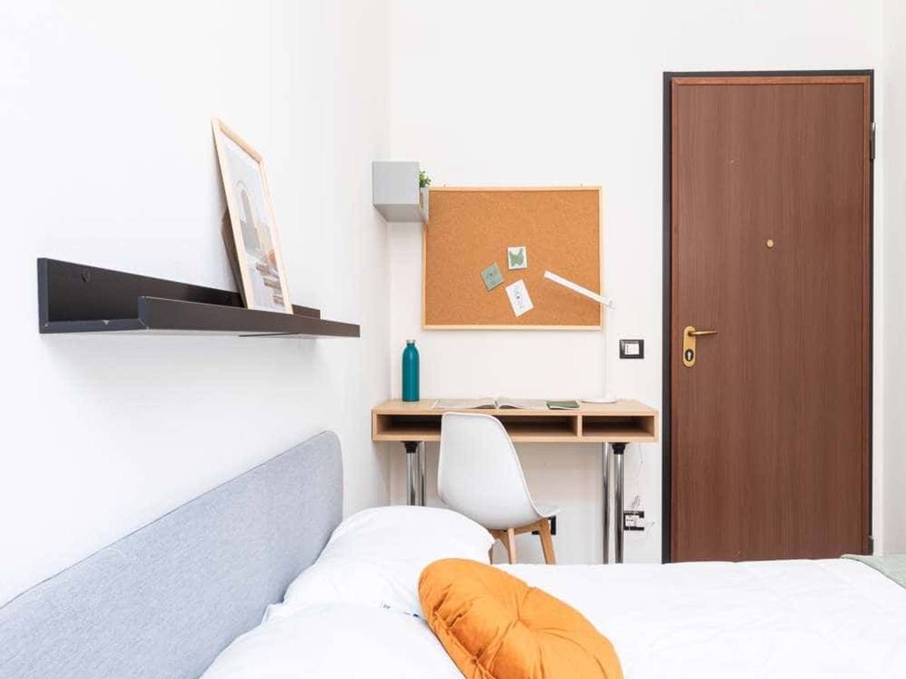 negozio in affitto a Milano in zona Bocconi