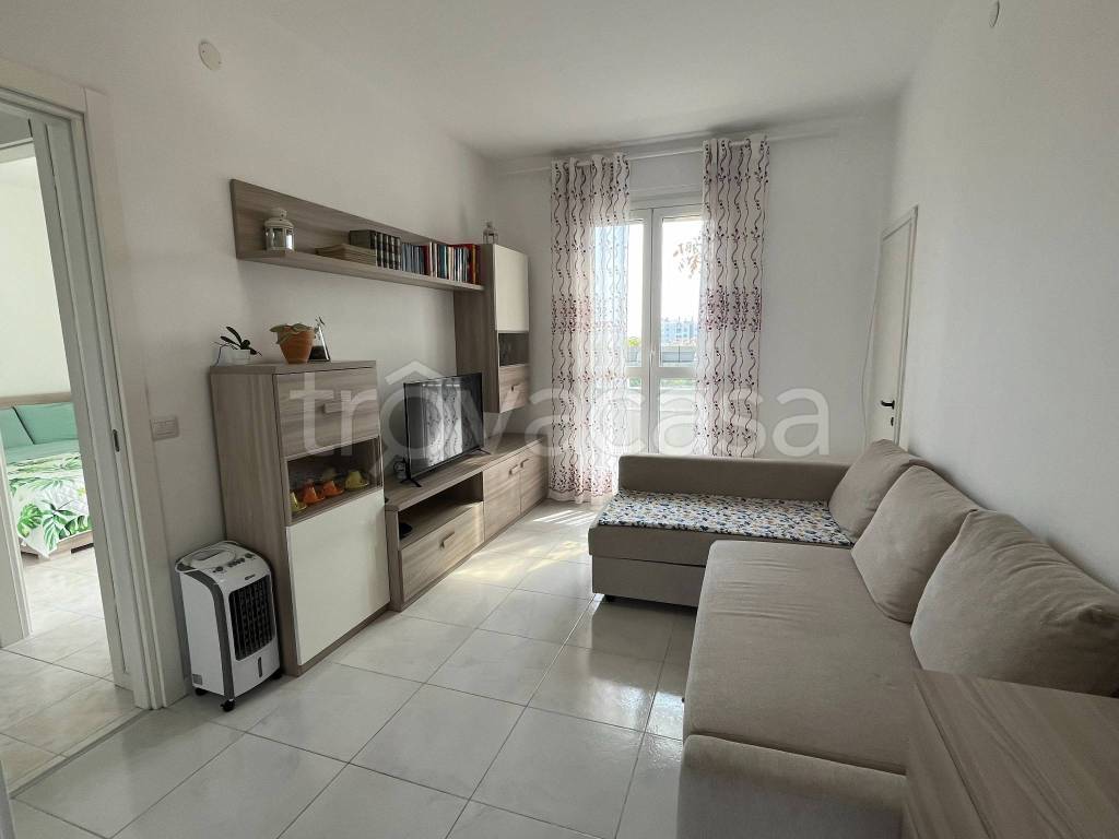 appartamento in affitto a Milano in zona Famagosta