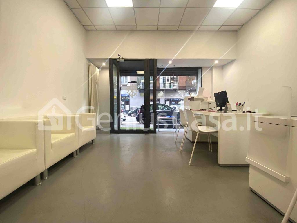negozio in affitto a Milano in zona Dergano