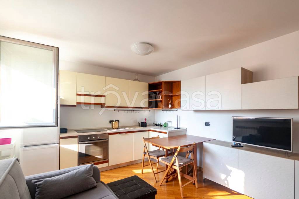 appartamento in affitto a Milano in zona Barona