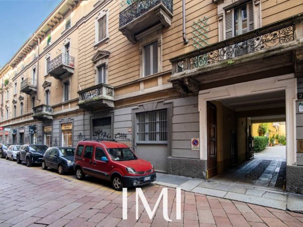 negozio in affitto a Milano in zona Solari
