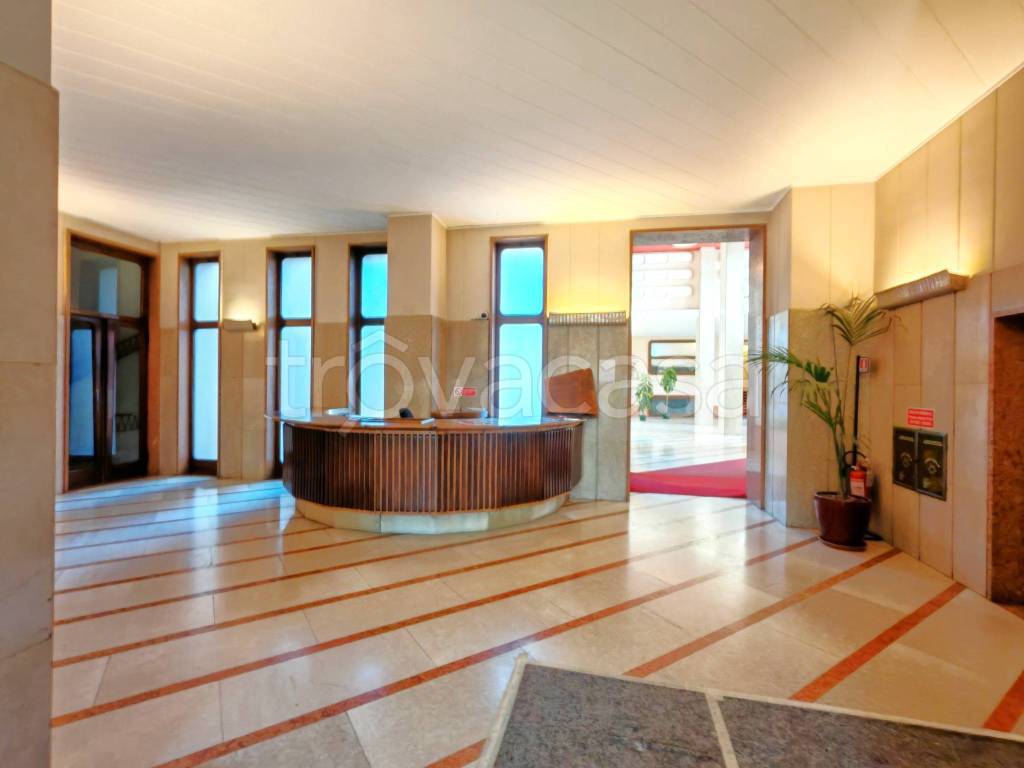 appartamento in affitto a Milano in zona Centro Direzionale