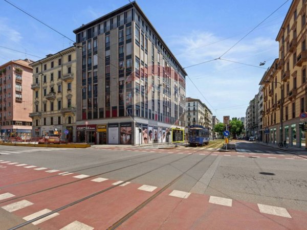 negozio in affitto a Milano in zona Centro Direzionale