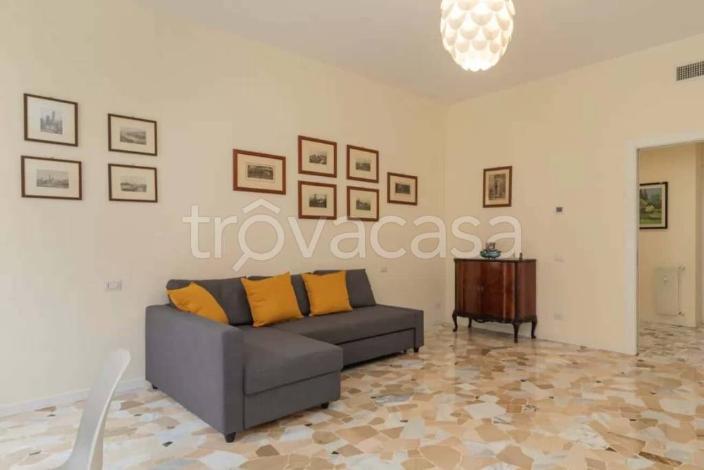 appartamento in affitto a Milano in zona Solari