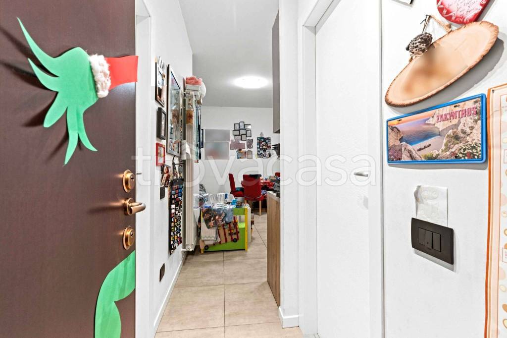 appartamento in affitto a Milano in zona Famagosta