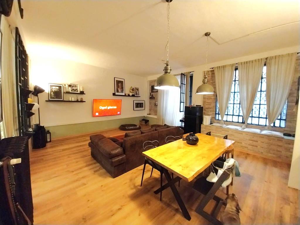 locale commerciale in affitto a Milano in zona Porta Romana