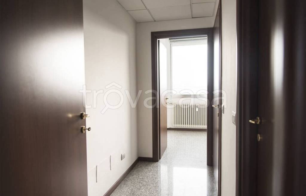 ufficio in affitto a Milano in zona Dergano
