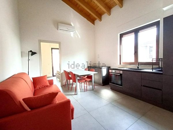 appartamento in affitto a Milano in zona Famagosta