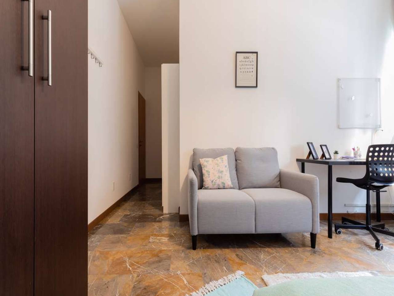 negozio in affitto a Milano in zona Stadera