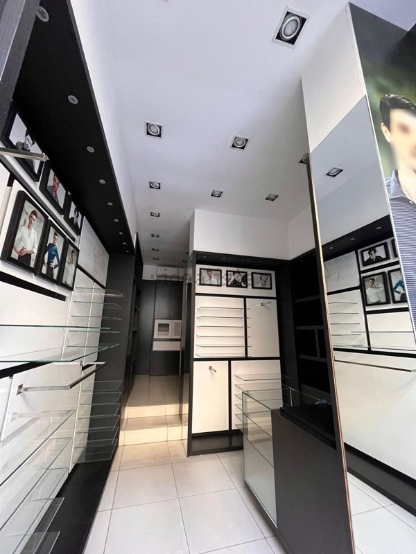 negozio in affitto a Milano in zona Centro Storico