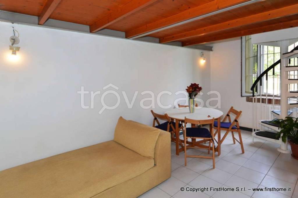 appartamento in affitto a Milano in zona Famagosta