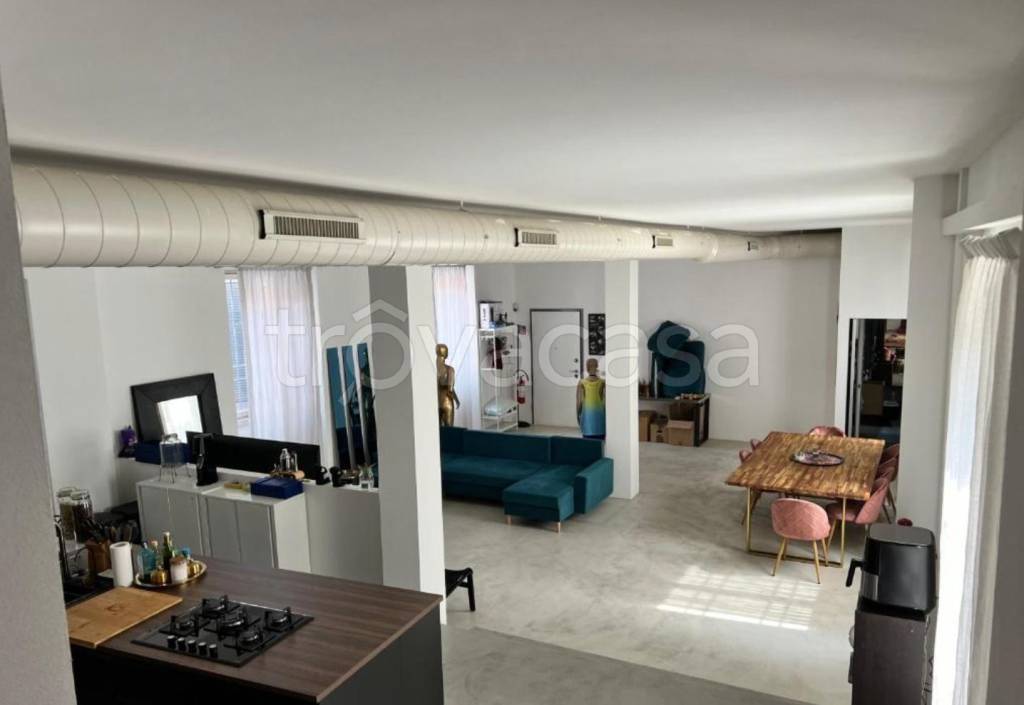 appartamento in affitto a Milano in zona Cascina dei Pomi