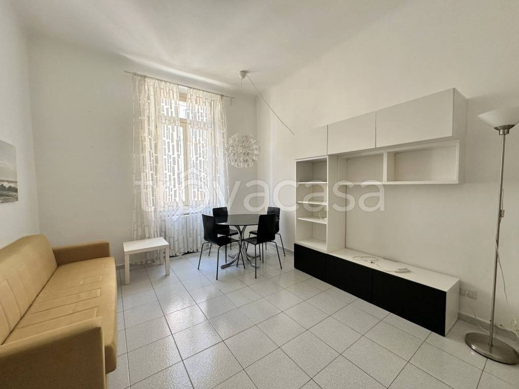 appartamento in affitto a Milano in zona Guastalla