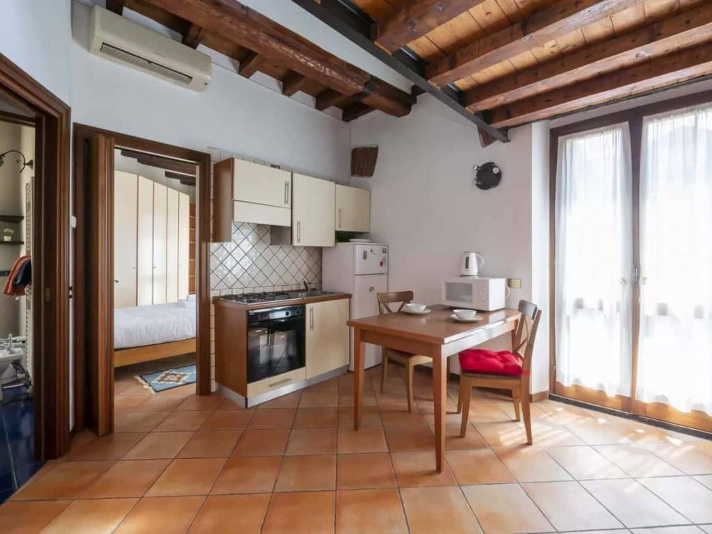 appartamento in affitto a Milano in zona Porta Romana