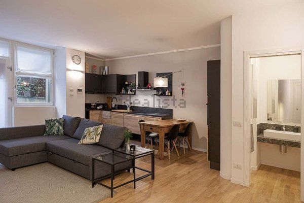 appartamento in affitto a Milano in zona Lorenteggio