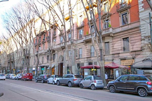 negozio in affitto a Milano