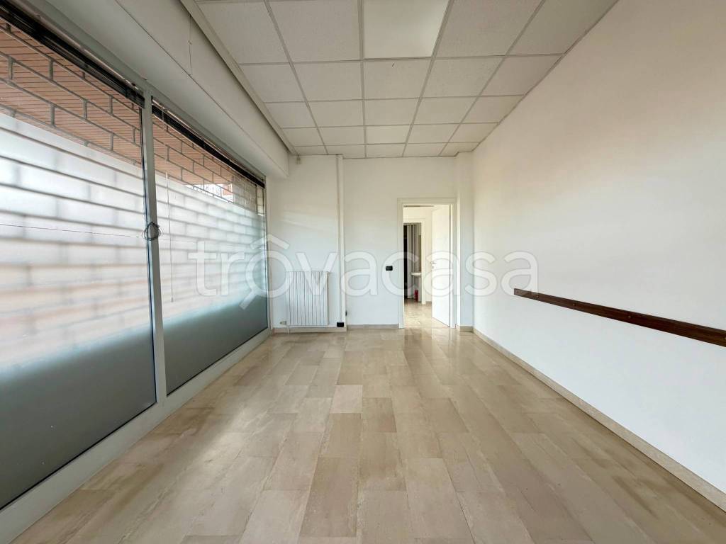 ufficio in affitto a Milano in zona Barona