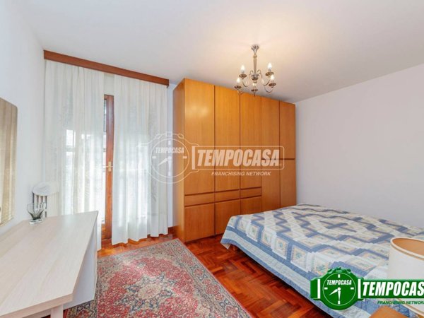 negozio in affitto a Milano in zona Garegnano