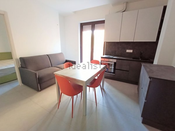 appartamento in affitto a Milano in zona Famagosta