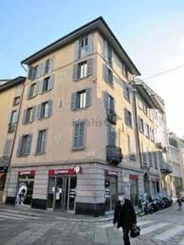 negozio in affitto a Milano