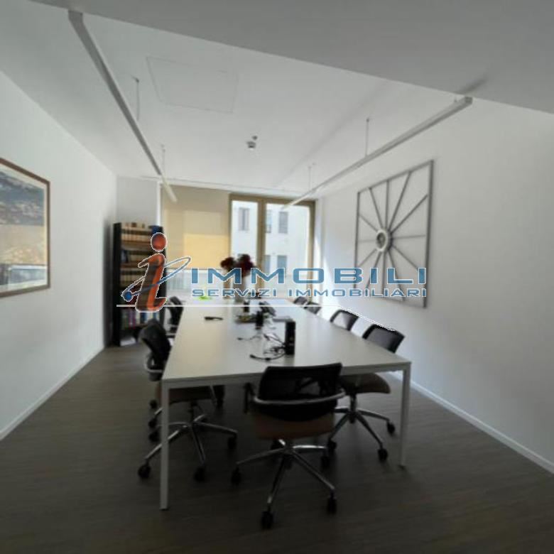 ufficio in affitto a Milano
