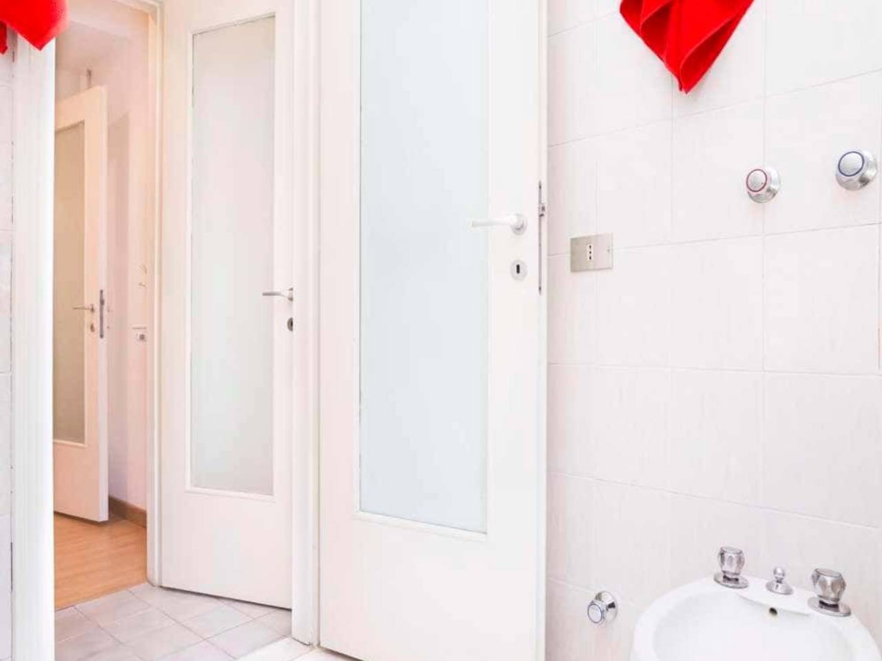 negozio in affitto a Milano in zona Dergano