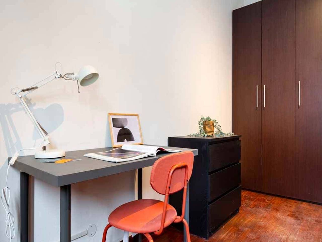 negozio in affitto a Milano in zona Lorenteggio