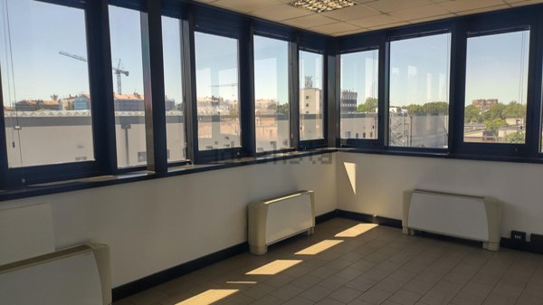 ufficio in affitto a Milano in zona Forlanini