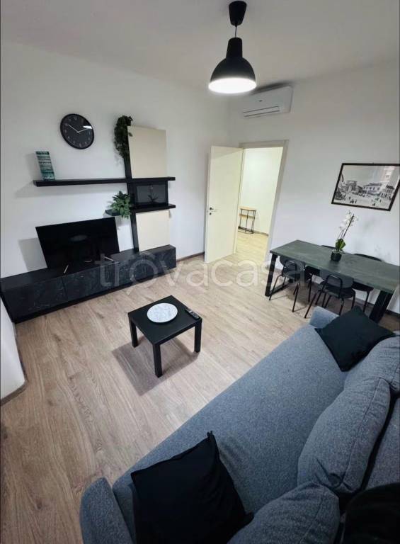 appartamento in affitto a Milano in zona Corvetto