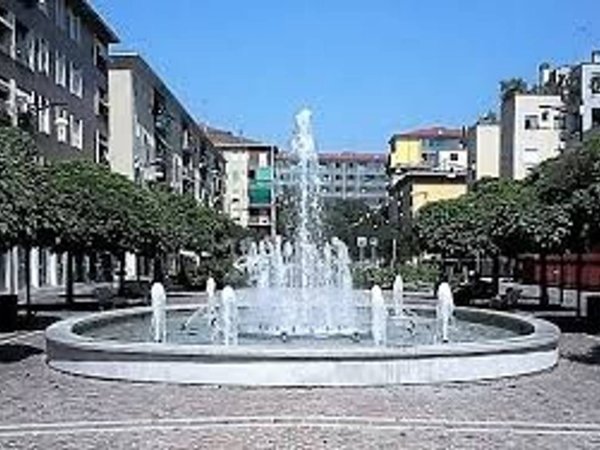 negozio in affitto a Milano in zona Quarto Oggiaro