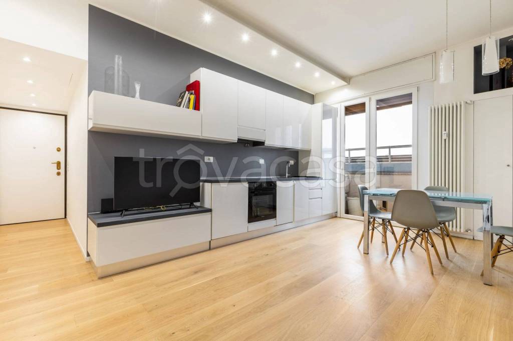 appartamento in affitto a Milano in zona Cagnola