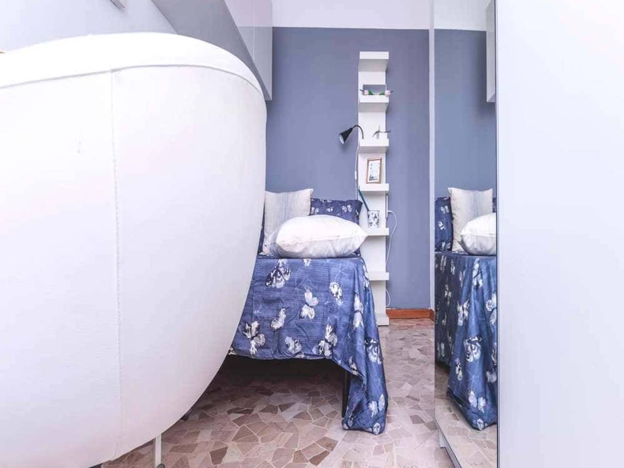 negozio in affitto a Milano in zona Lorenteggio