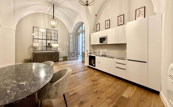 appartamento in affitto a Milano in zona Cadorna