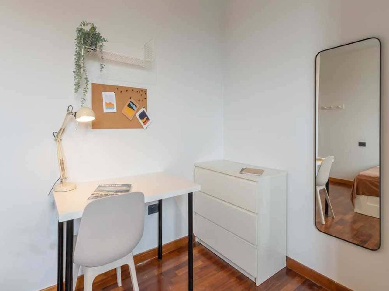 negozio in affitto a Milano in zona Morivione