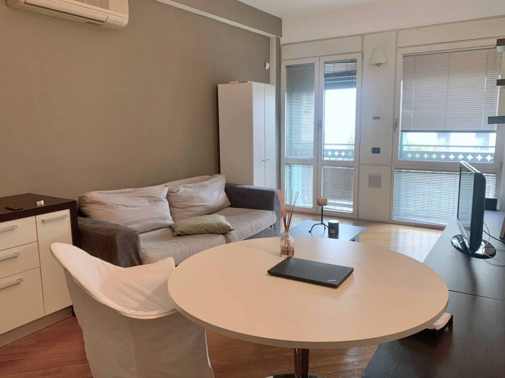 appartamento in affitto a Milano in zona Vigentino