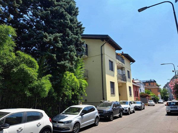 appartamento in affitto a Milano in zona Precotto