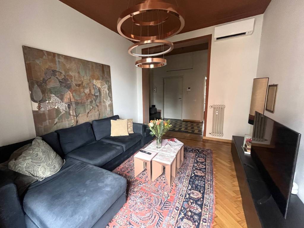 appartamento in affitto a Milano in zona Porta Nuova