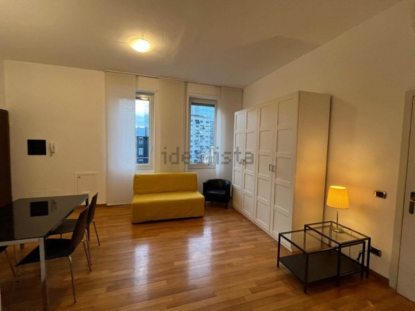 appartamento in affitto a Milano in zona Centro Direzionale