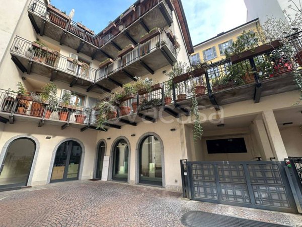 appartamento in affitto a Milano in zona Sant'Ambrogio