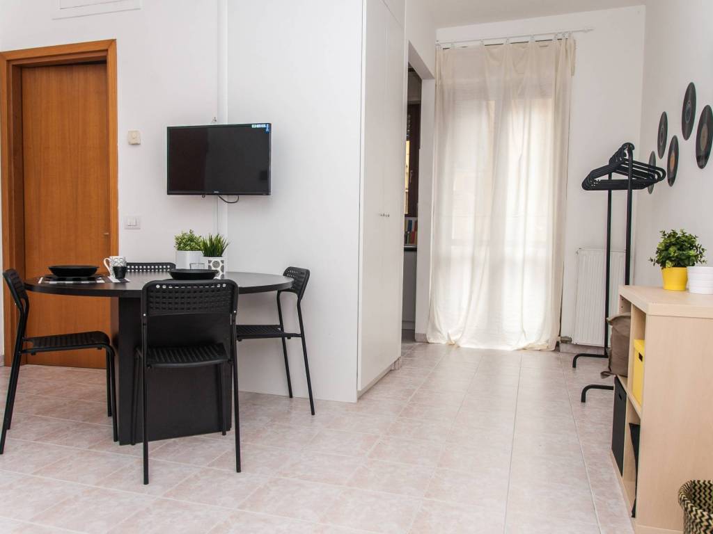 appartamento in affitto a Milano in zona Solari