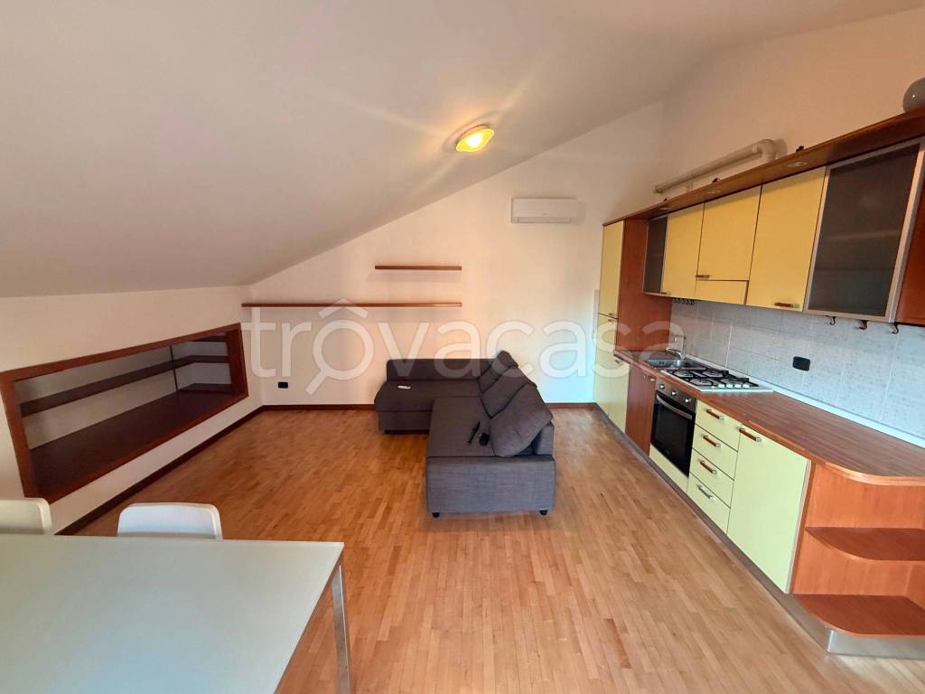 appartamento in affitto a Milano in zona Maciachini