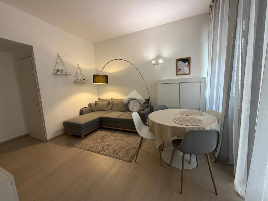 appartamento in affitto a Milano in zona Famagosta